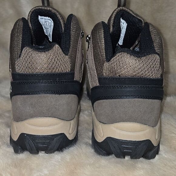 BEARPAW TAUPE LARS HIKING BOOTS, SIZE 10 - LIKE NEW main image 8